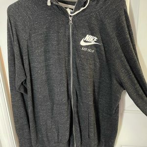XXL - Grey Nike zipper jacket w hood